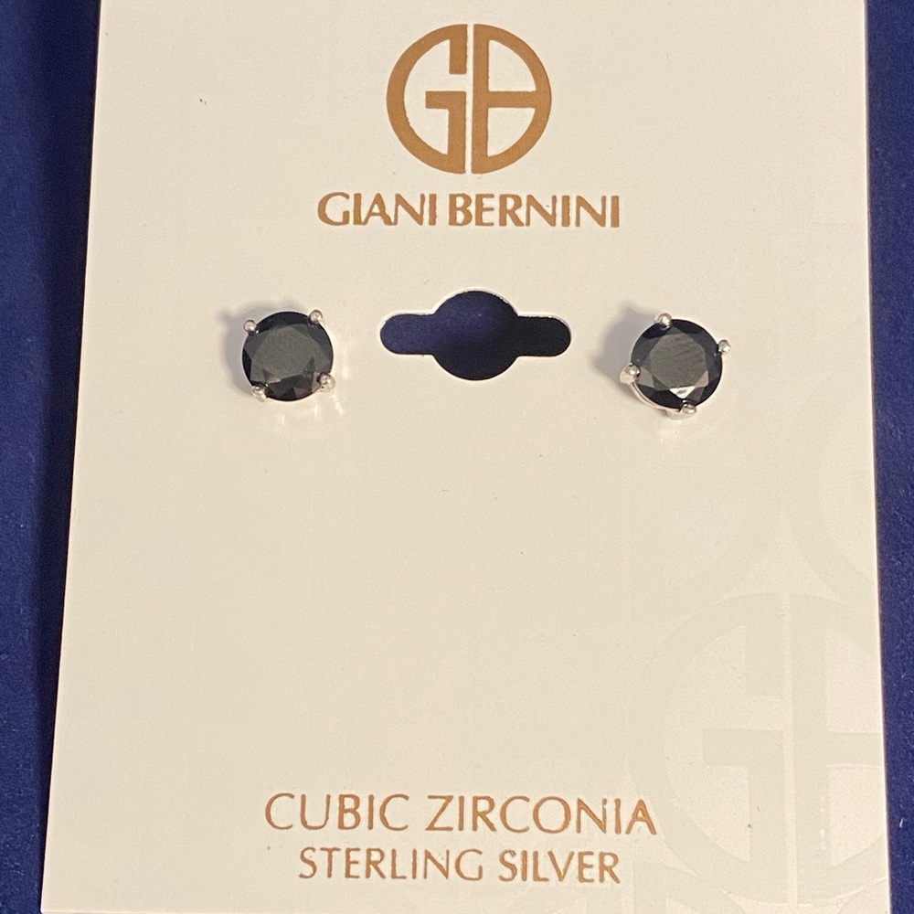 Giani Bernini Black Studs